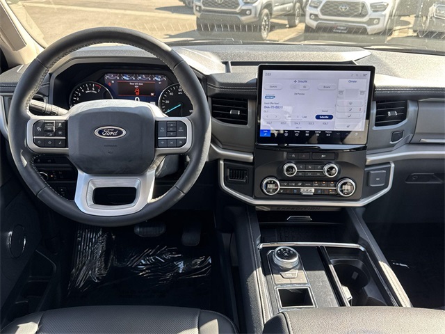 Vehicle image 20 of 35