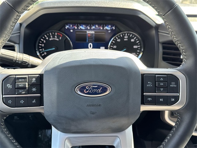 Vehicle image 22 of 35