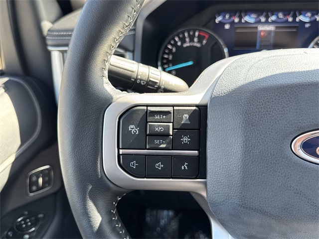 Vehicle image 23 of 35