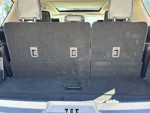Vehicle image 16 of 35