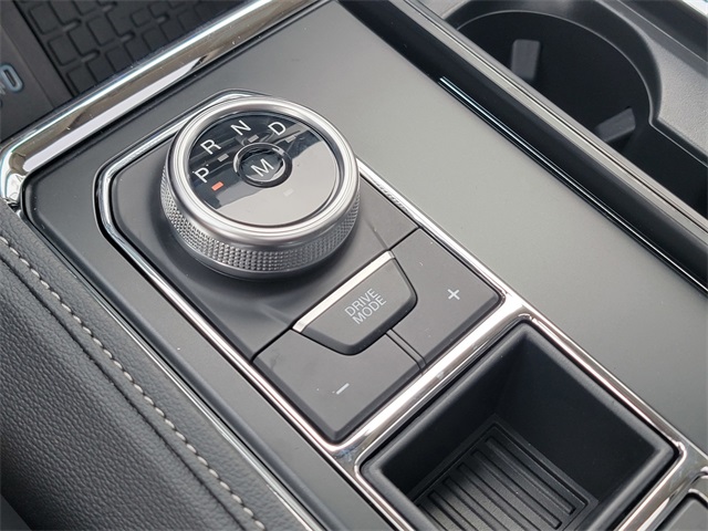 Vehicle image 23 of 29