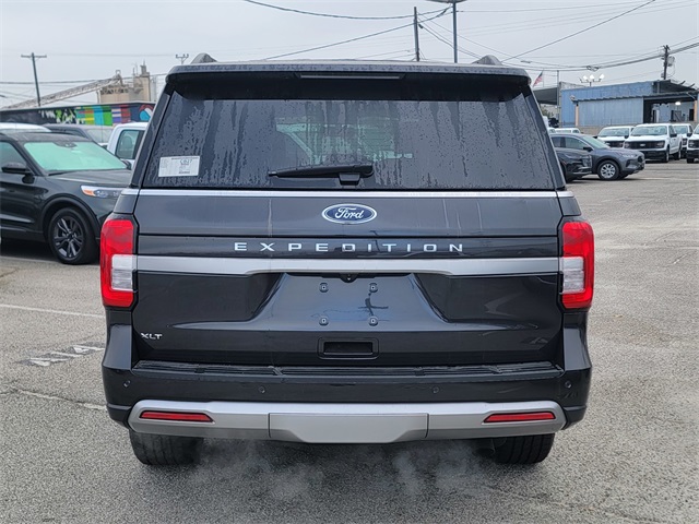 Vehicle image 5 of 29