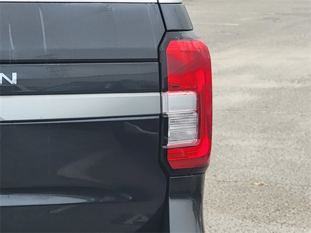 Vehicle image 6 of 29