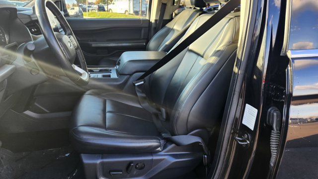 2024 Ford Expedition XLT Image 12 of 36