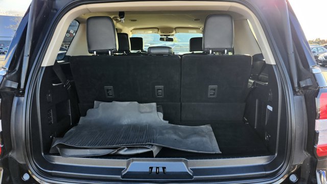 2024 Ford Expedition XLT Image 10 of 36