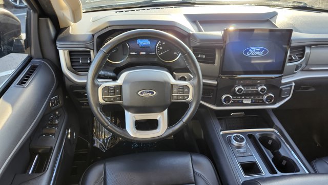 2024 Ford Expedition XLT Image 14 of 36
