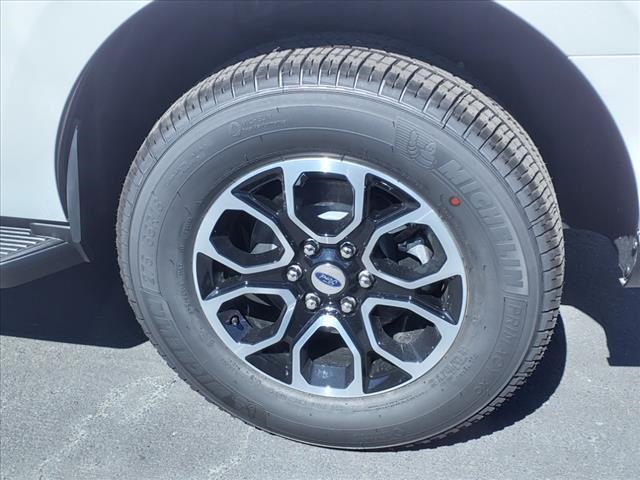 Vehicle image 5 of 15