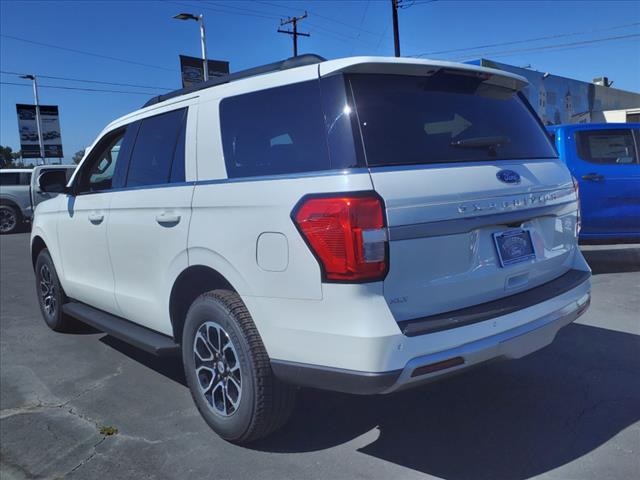 Vehicle image 4 of 15