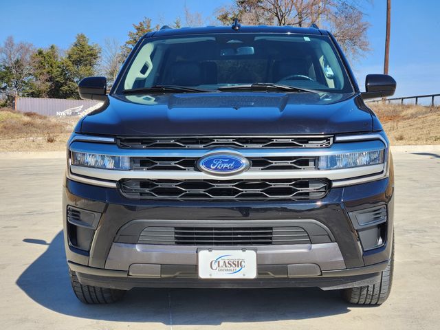 2024 Ford Expedition XLT Image 2 of 31