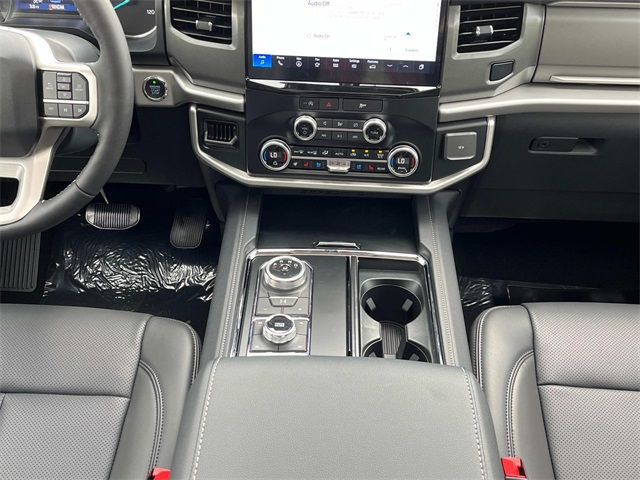 Vehicle image 19 of 35