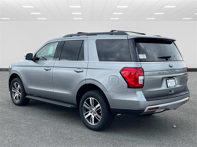 Vehicle image 7 of 35