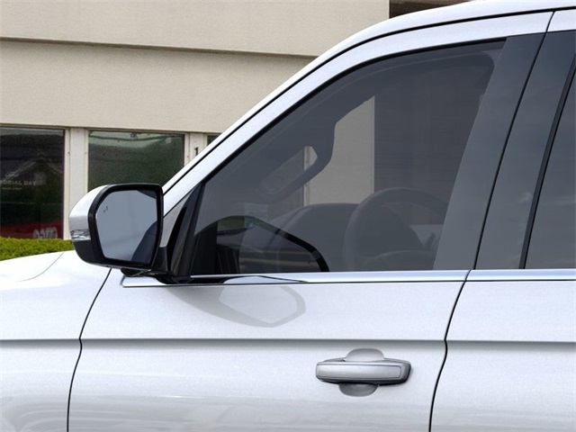 Vehicle image 20 of 23
