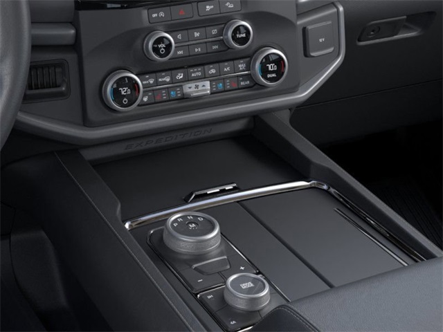Vehicle image 15 of 23