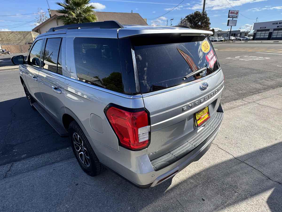 2024 Ford Expedition XLT Image 7 of 20