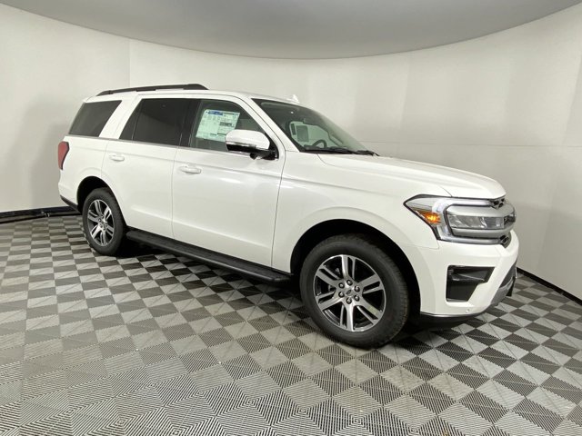 Vehicle image 8 of 20