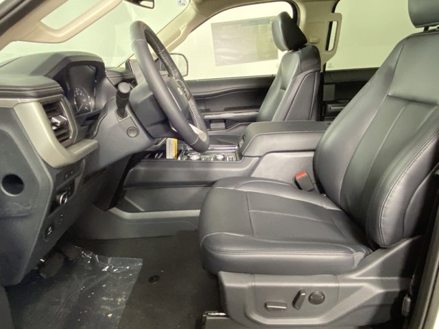Vehicle image 11 of 20