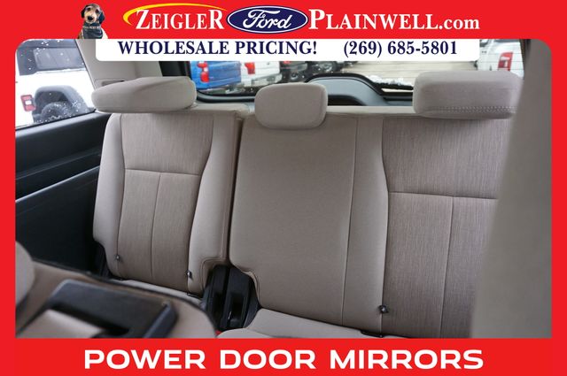 2024 Ford Expedition XLT Image 13 of 32