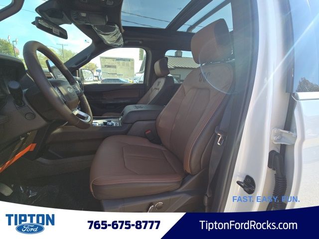 Vehicle image 13 of 47