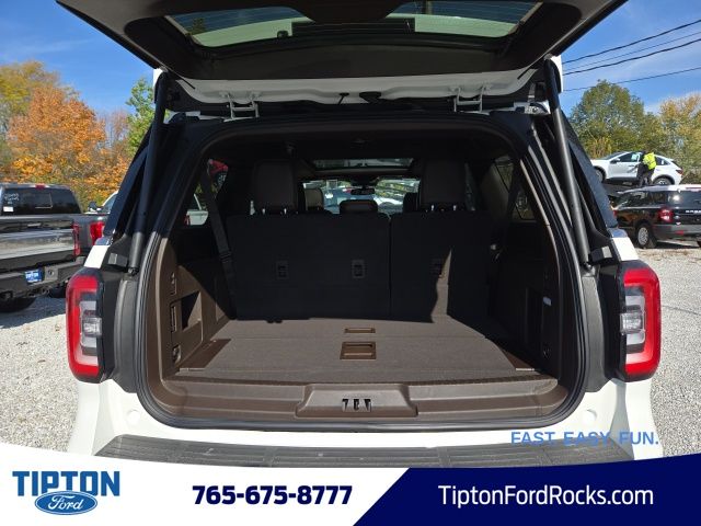 Vehicle image 26 of 47
