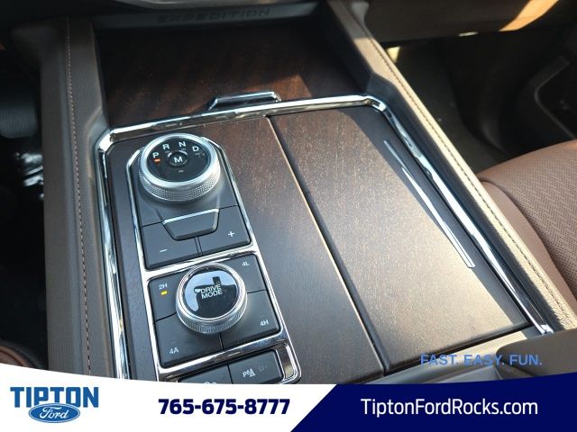 Vehicle image 24 of 47