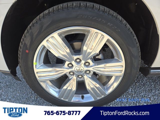 Vehicle image 9 of 47