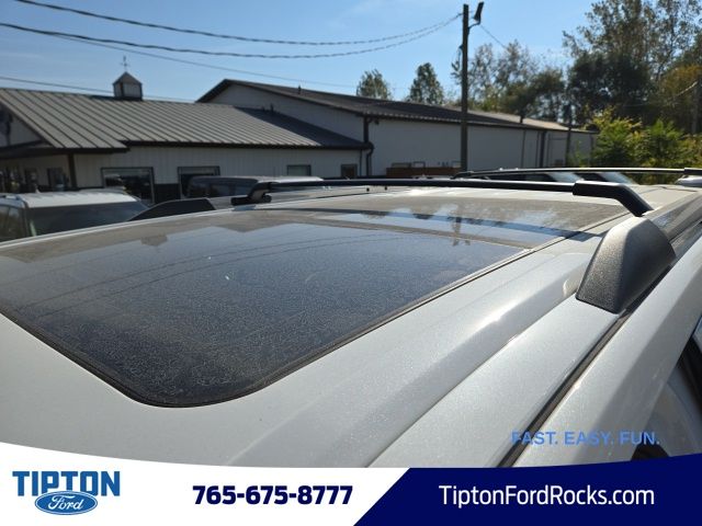 Vehicle image 46 of 47