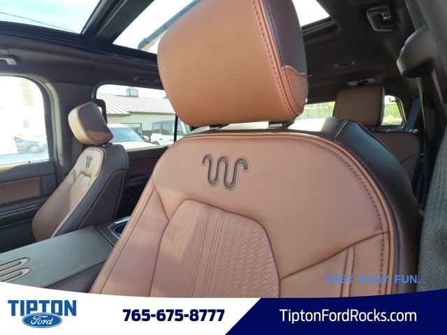 Vehicle image 15 of 47