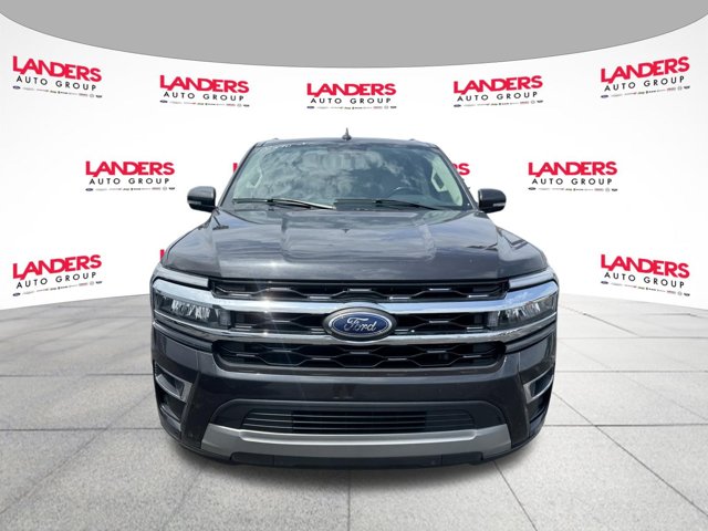 2024 Ford Expedition MAX Limited Image 2 of 25