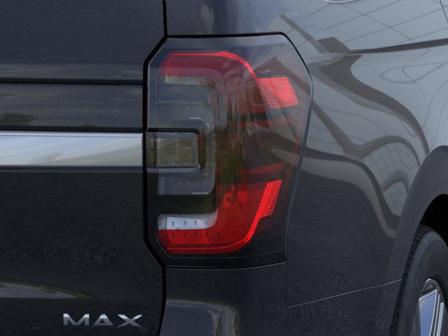 Vehicle image 21 of 23