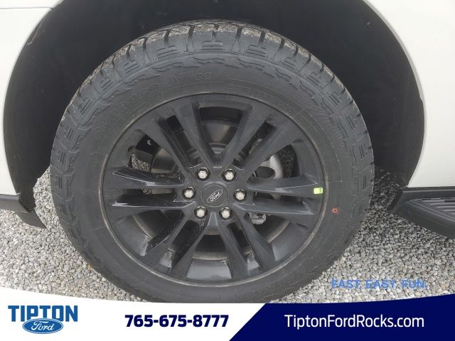 Vehicle image 11 of 42