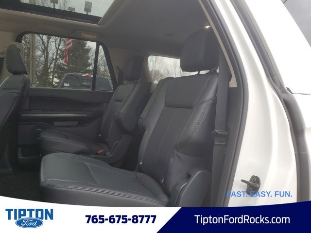 Vehicle image 14 of 42