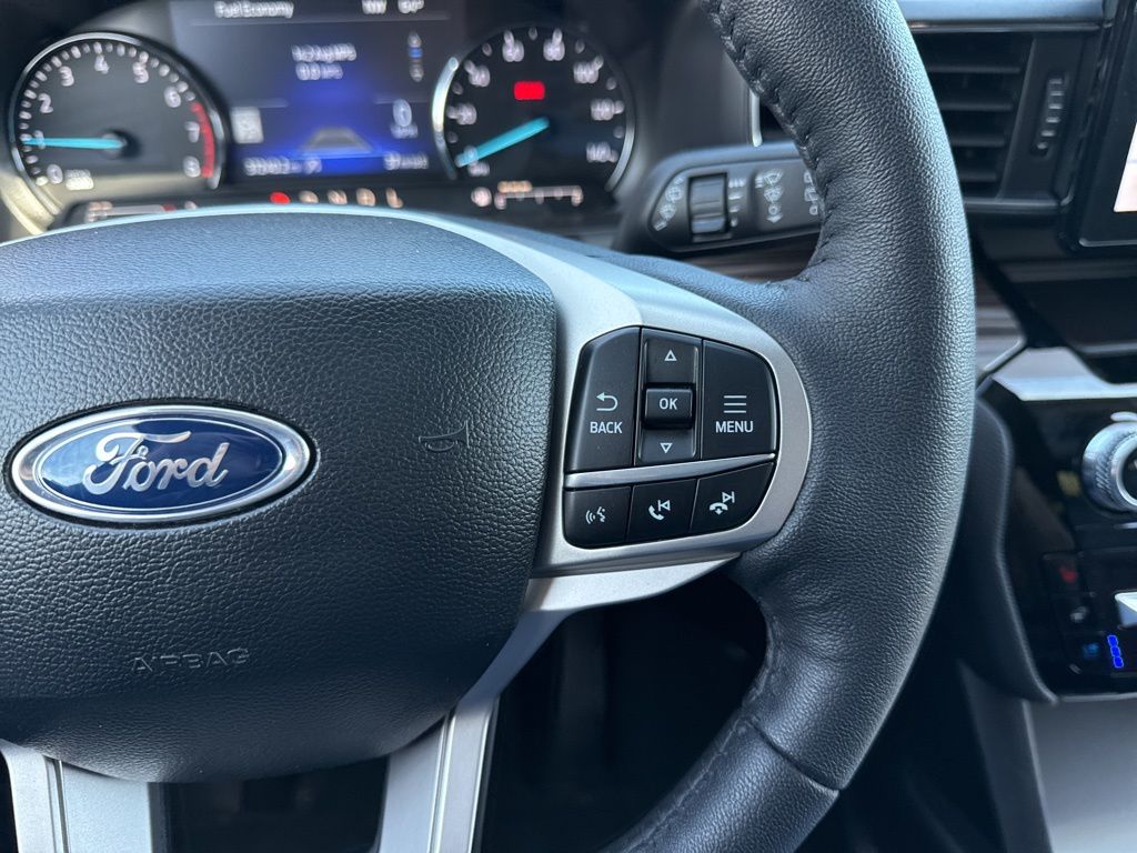 Vehicle image 20 of 49