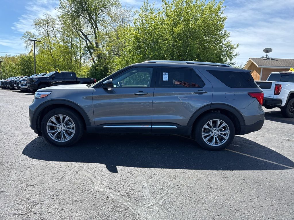 Vehicle image 8 of 49