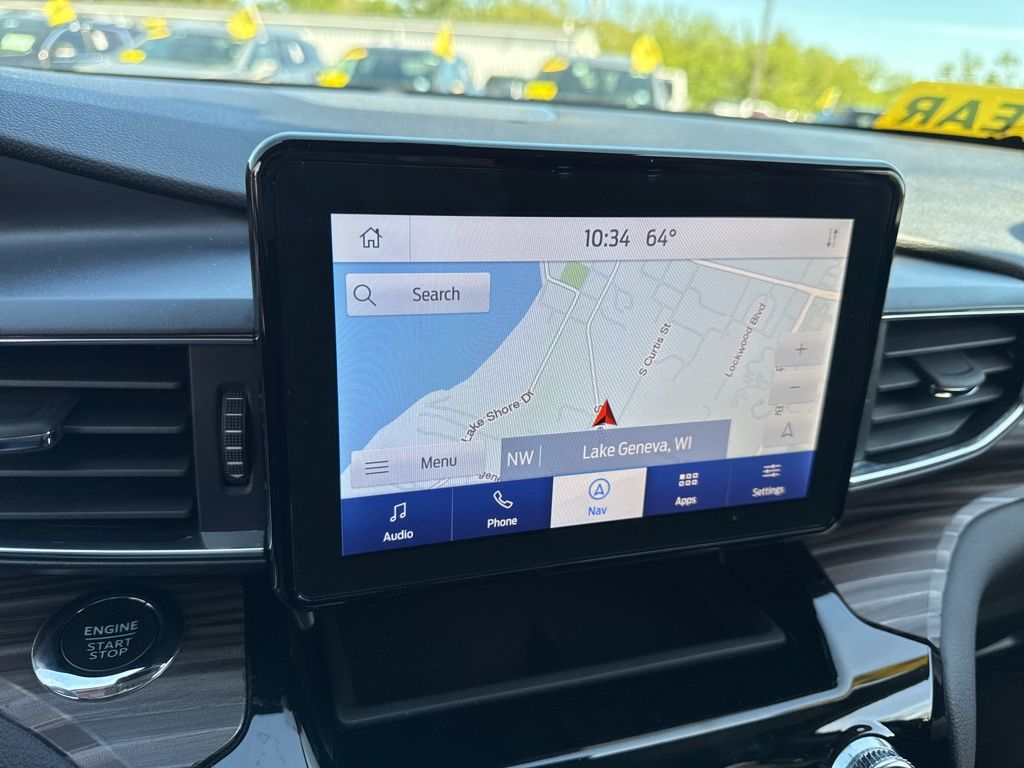 Vehicle image 27 of 49