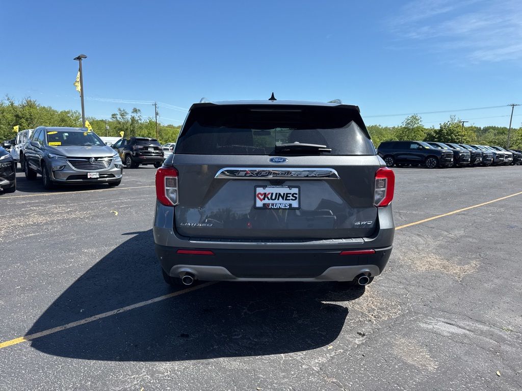 Vehicle image 6 of 49