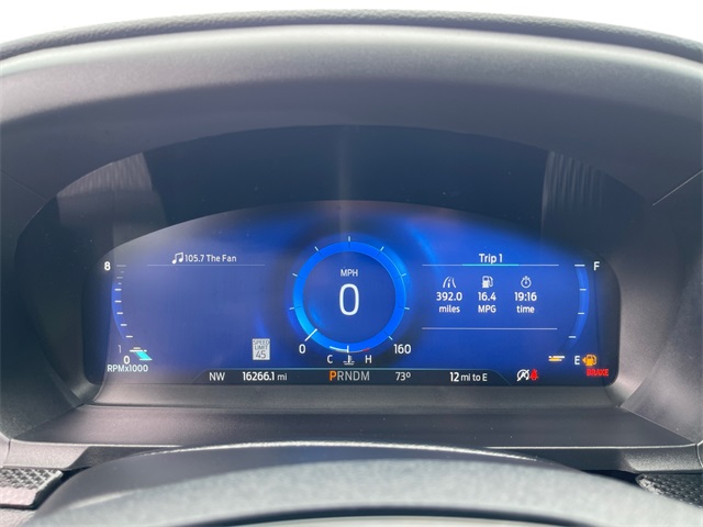 Vehicle image 18 of 21