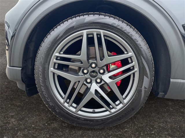 Vehicle image 10 of 21