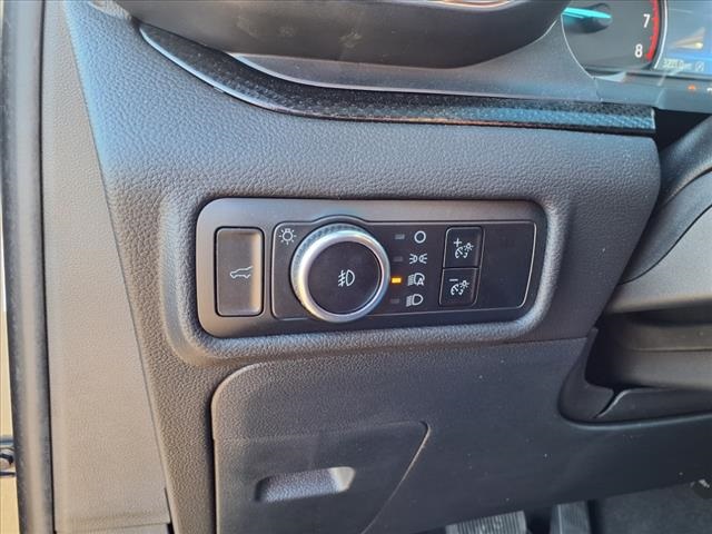 Vehicle image 26 of 29