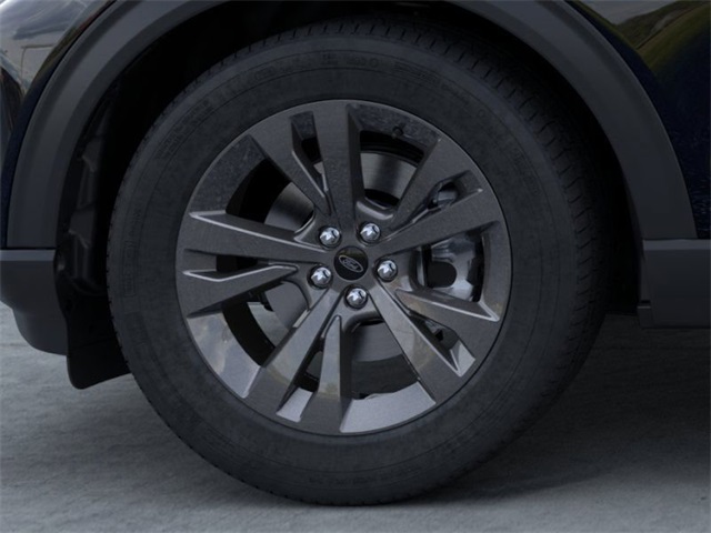Vehicle image 19 of 23