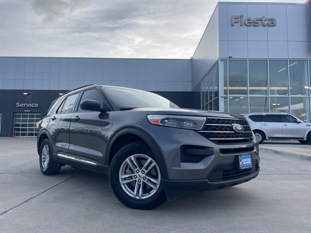 Vehicle image 2 of 22