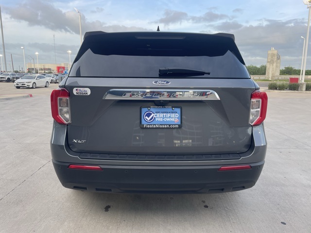 Vehicle image 4 of 22