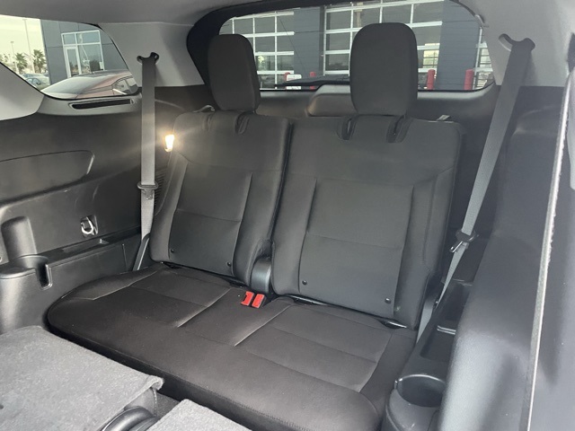 Vehicle image 9 of 22