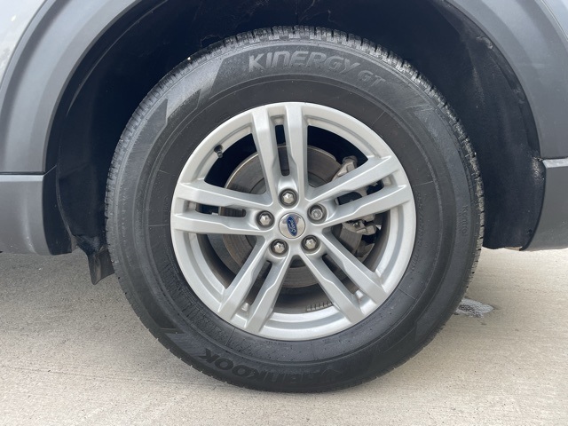 Vehicle image 6 of 22