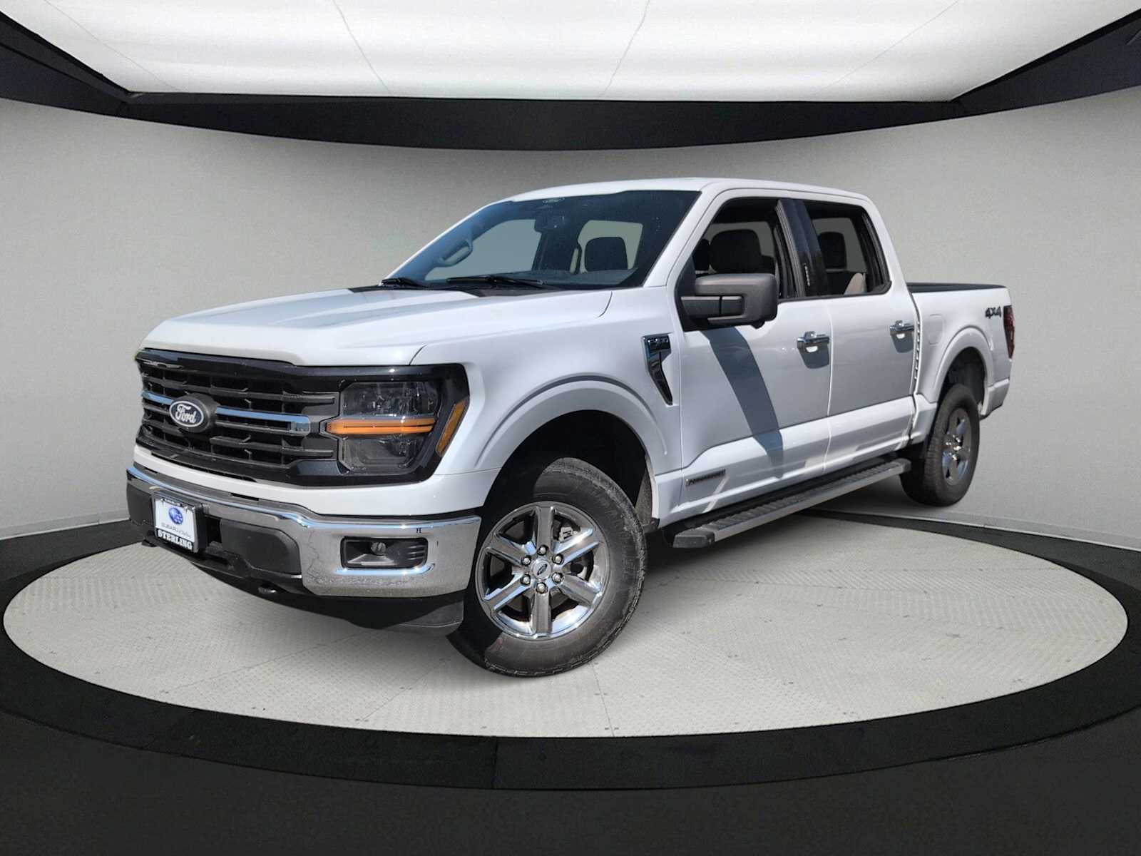 2024 Ford F-150 XLT Image 2 of 34