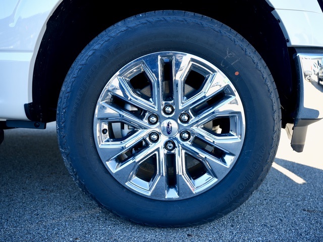 Vehicle image 43 of 45