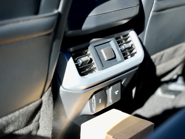 Vehicle image 12 of 45