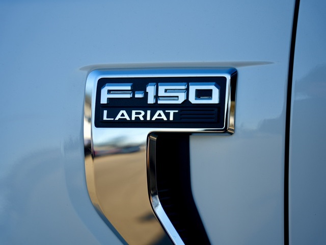 Vehicle image 37 of 45