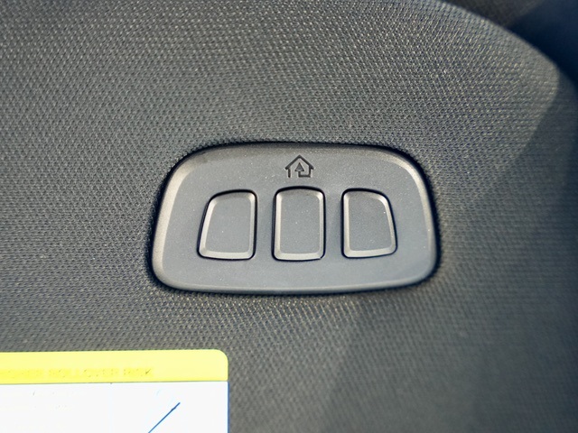 Vehicle image 35 of 45