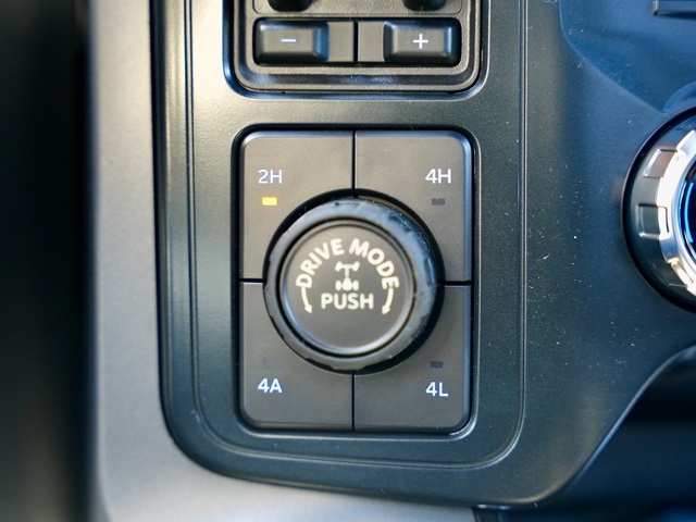 Vehicle image 27 of 45