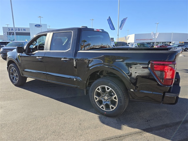 Vehicle image 4 of 15